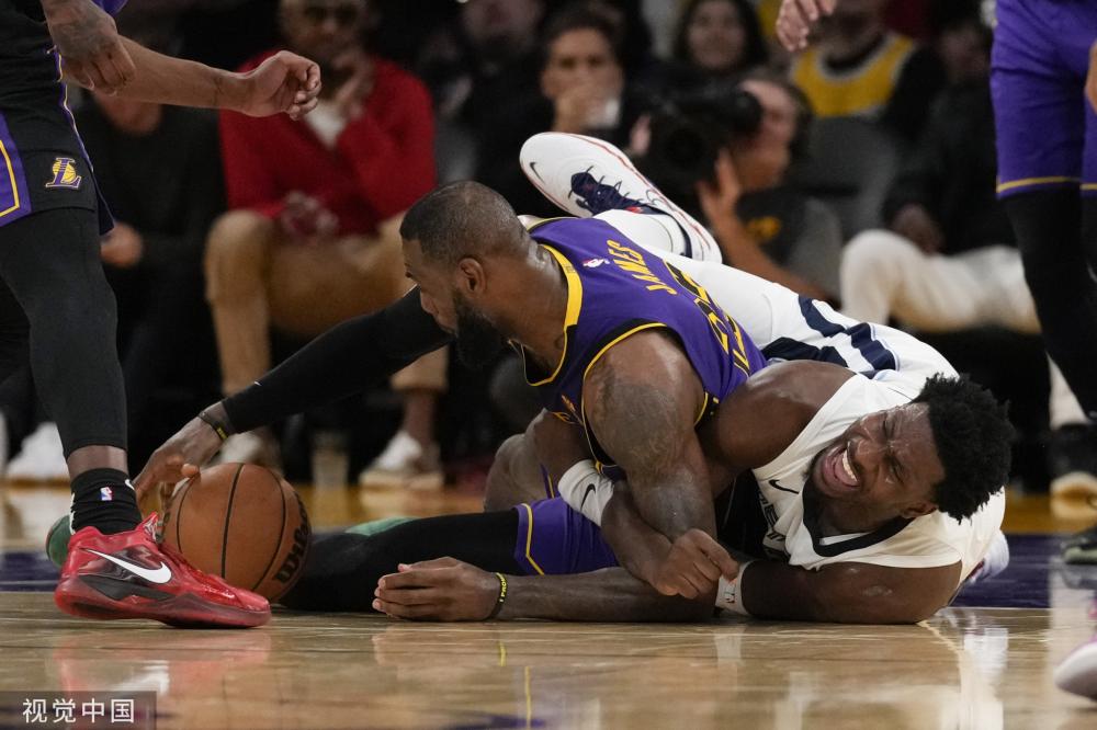 这使飞飞不 这使飞飞不