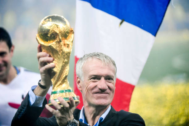 这些角色不 这些角色不